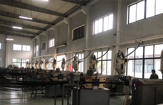 Suzhou Polywell Engineering Plastics Co.,Ltd производственная линия производителя